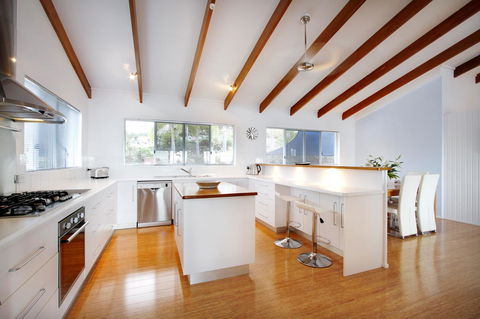Nautilus On The Hill - Airlie Beach - Holiday Sunshine Coast 36