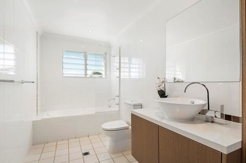Nautilus On The Hill - Airlie Beach - Holiday Sunshine Coast 24