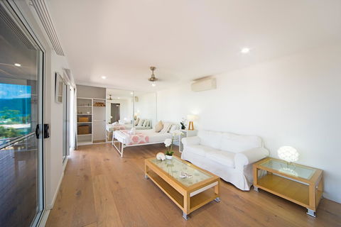 Nautilus On The Hill - Airlie Beach - Holiday Sunshine Coast 7