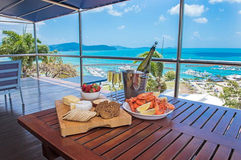 Nautilus On The Hill - Airlie Beach - Holiday Sunshine Coast 10