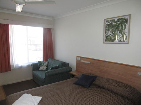 Riviera On Ruthven - Sunshine Coast Tourism 10