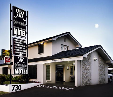Riviera On Ruthven - Sunshine Coast Tourism 14