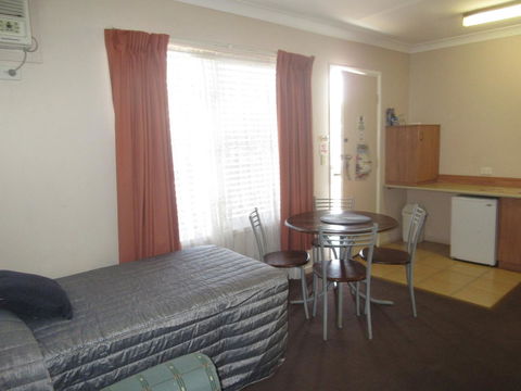 Riviera On Ruthven - Sunshine Coast Tourism 1