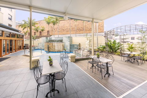 Hotel Diana - Holiday Sunshine Coast 17