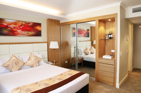 Hotel Diana - Holiday Sunshine Coast 32