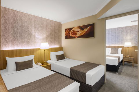 Hotel Diana - Holiday Sunshine Coast 26