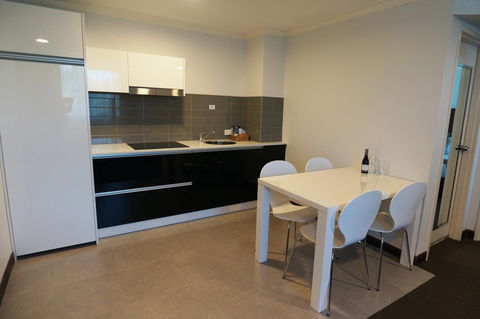 Hotel Diana - Holiday Sunshine Coast 43