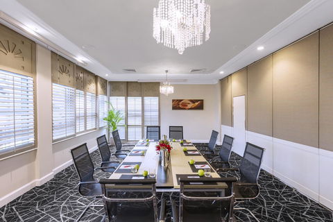 Hotel Diana - Holiday Sunshine Coast 14