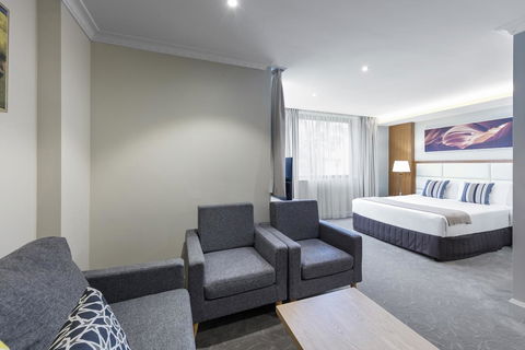 Hotel Diana - Holiday Sunshine Coast 37