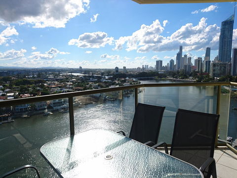 Surfers Hawaiian Holiday Apartments - Sunshine Coast Tourism 13