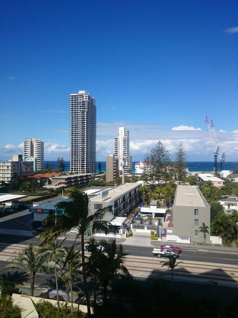 Surfers Hawaiian Holiday Apartments - Sunshine Coast Tourism 32