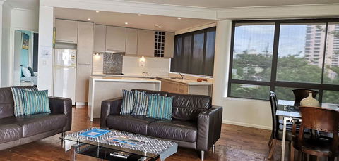 Surfers Hawaiian Holiday Apartments - Sunshine Coast Tourism 6