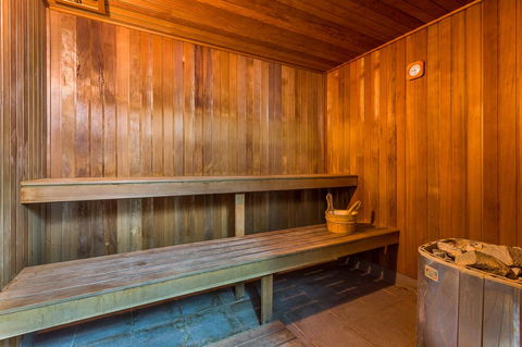 Oxygen Apartments - Sunshine Coast Tourism 9