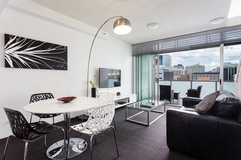 Oxygen Apartments - Sunshine Coast Tourism 2