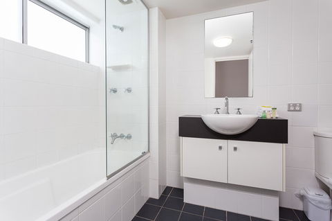 Oxygen Apartments - Sunshine Coast Tourism 12