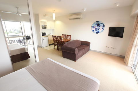 Motel On Gregory - Sunshine Coast Tourism 23