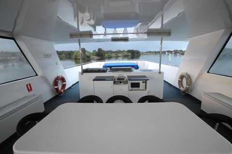 Coomera Houseboats - Sunshine Coast Tourism 25