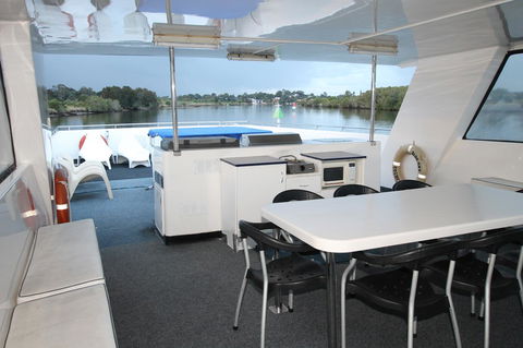 Coomera Houseboats - Sunshine Coast Tourism 26