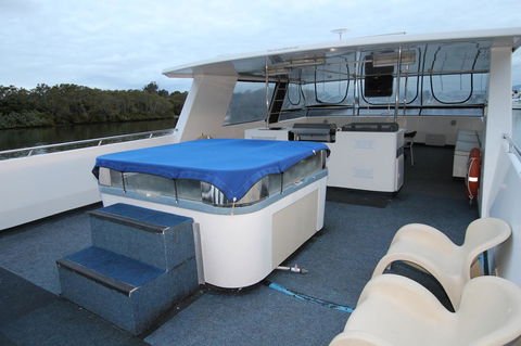 Coomera Houseboats - Sunshine Coast Tourism 24