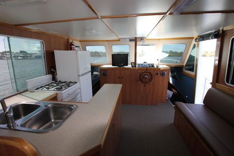 Coomera Houseboats - Sunshine Coast Tourism 1