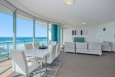 The Waterford On Main Beach - Holiday Sunshine Coast 16