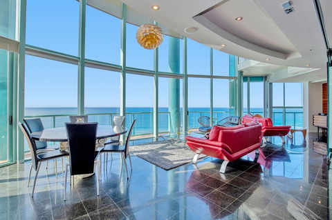 The Waterford On Main Beach - Holiday Sunshine Coast 44