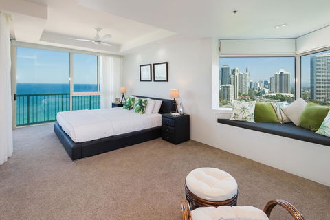 The Waterford On Main Beach - Holiday Sunshine Coast 4
