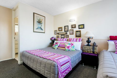 Airport Riverview Motel - Holiday Sunshine Coast 10