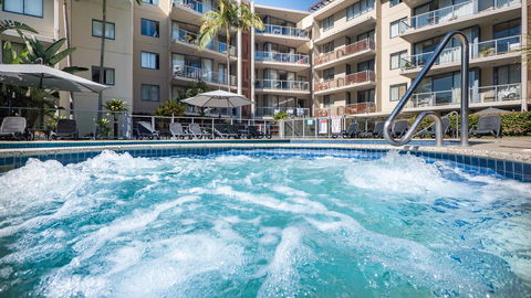 Swell Resort Burleigh Heads - Sunshine Coast Tourism 12