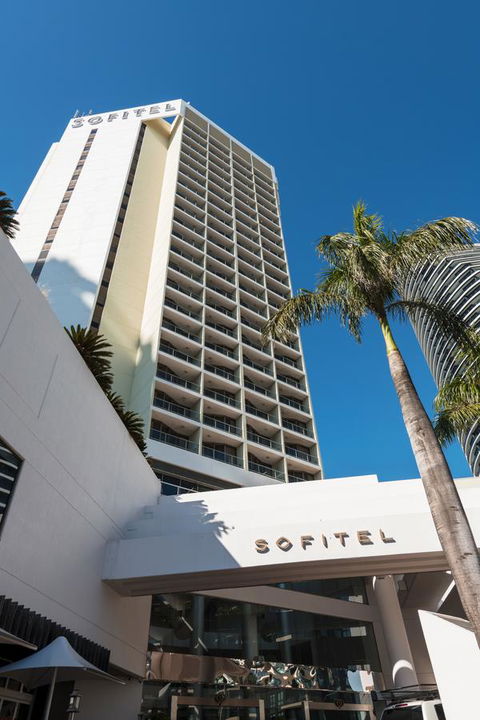Sofitel Gold Coast Broadbeach - Holiday Sunshine Coast 7