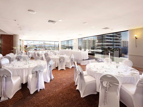 Sofitel Gold Coast Broadbeach - Holiday Sunshine Coast 37
