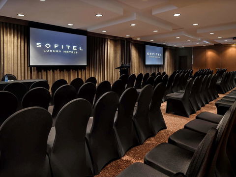 Sofitel Gold Coast Broadbeach - Holiday Sunshine Coast 38