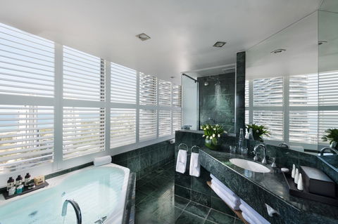 Sofitel Gold Coast Broadbeach - Holiday Sunshine Coast 24
