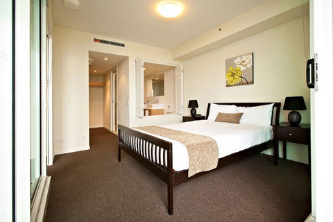 Lanai Riverside Apartments - Sunshine Coast Tourism 8