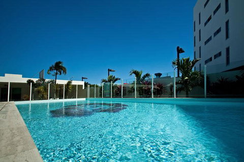 Lanai Riverside Apartments - Sunshine Coast Tourism 1