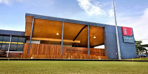 Hamilton Executive - Holiday Sunshine Coast 11