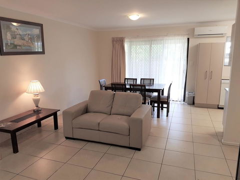 The Palms Motel - Sunshine Coast Tourism 10