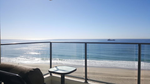 The Penthouses Apartments - Sunshine Coast Tourism 9