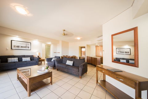 Portside Whitsunday Luxury Holiday Apartments - Sunshine Coast Tourism 6