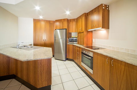 Portside Whitsunday Luxury Holiday Apartments - Sunshine Coast Tourism 8