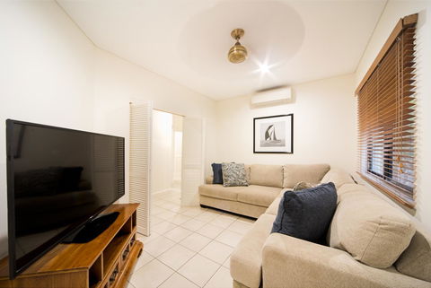 Portside Whitsunday Luxury Holiday Apartments - Sunshine Coast Tourism 20