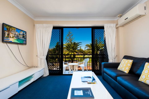 Island Beach Resort - Sunshine Coast Tourism 8