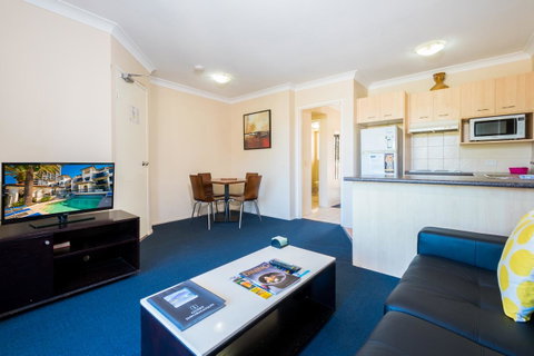 Island Beach Resort - Sunshine Coast Tourism 11