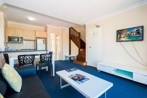 Island Beach Resort - Sunshine Coast Tourism 3
