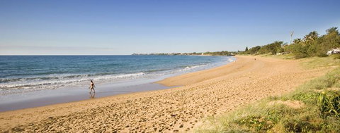Dune On The Beach - Holiday Sunshine Coast 11