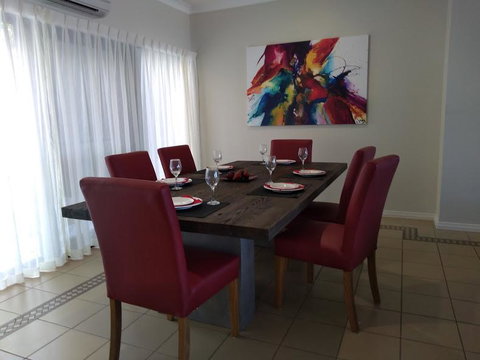 Toscana Village Resort - Sunshine Coast Tourism 12