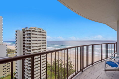 Surfers Aquarius On The Beach - Sunshine Coast Tourism 40