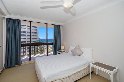 Surfers Aquarius On The Beach - Sunshine Coast Tourism 35