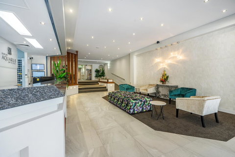 Surfers Aquarius On The Beach - Sunshine Coast Tourism 18