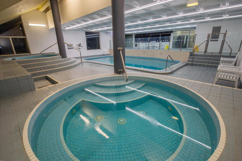 Surfers Aquarius On The Beach - Sunshine Coast Tourism 17